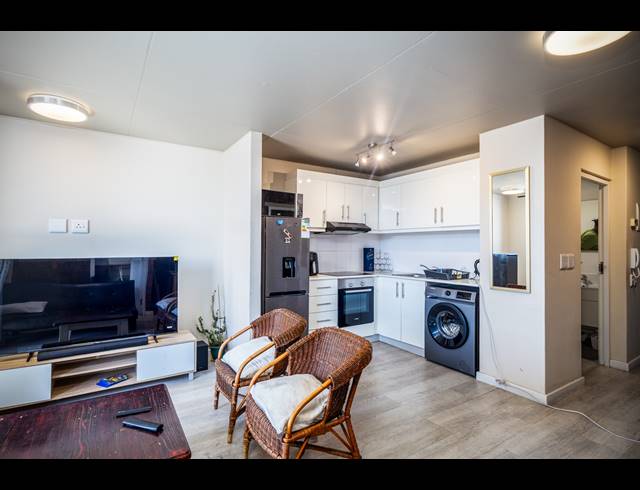 2 BEDROOM APARTMENT FOR SALE IN OBSERVATORY